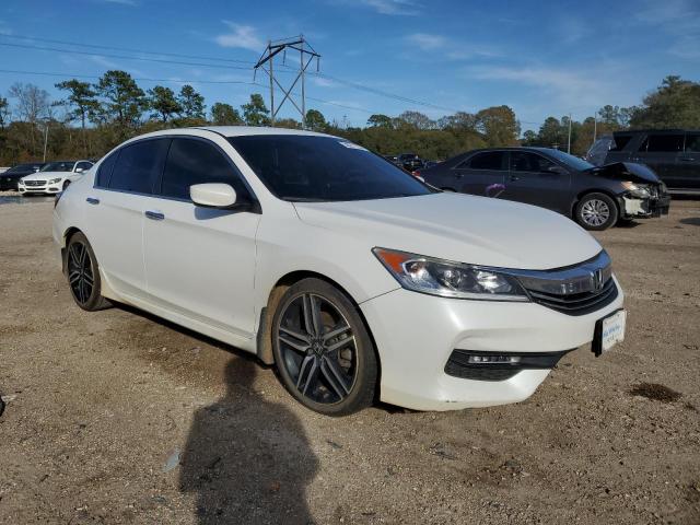 1HGCR2F51HA083107 - 2017 HONDA ACCORD SPORT WHITE photo 4