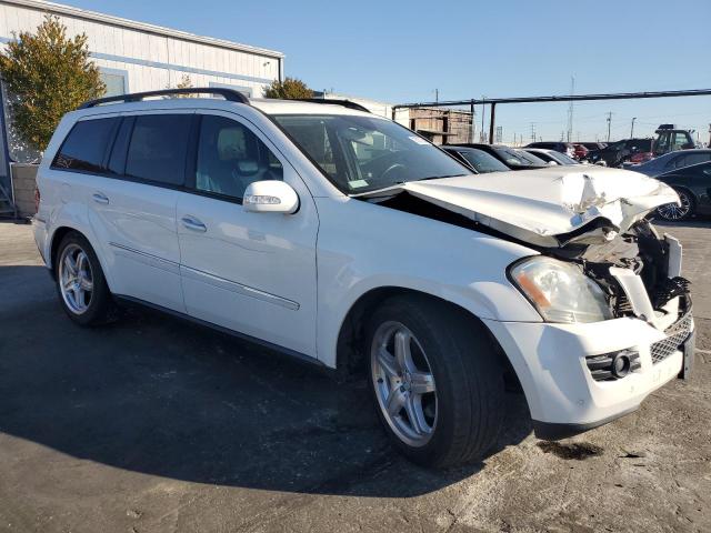 4JGBF71E67A135994 - 2007 MERCEDES-BENZ GL 450 4MATIC WHITE photo 4