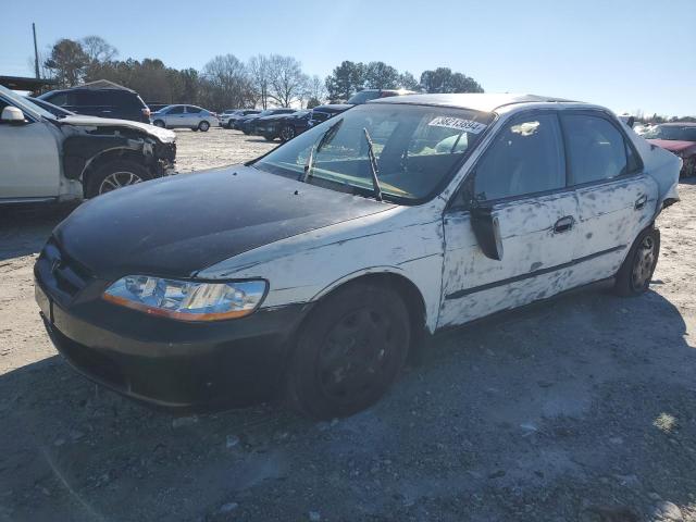 1HGCG5640WA267255 - 1998 HONDA ACCORD LX WHITE photo 1