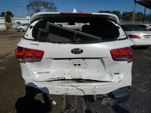 5XYPGDA36HG262377 - 2017 KIA SORENTO LX WHITE photo 6