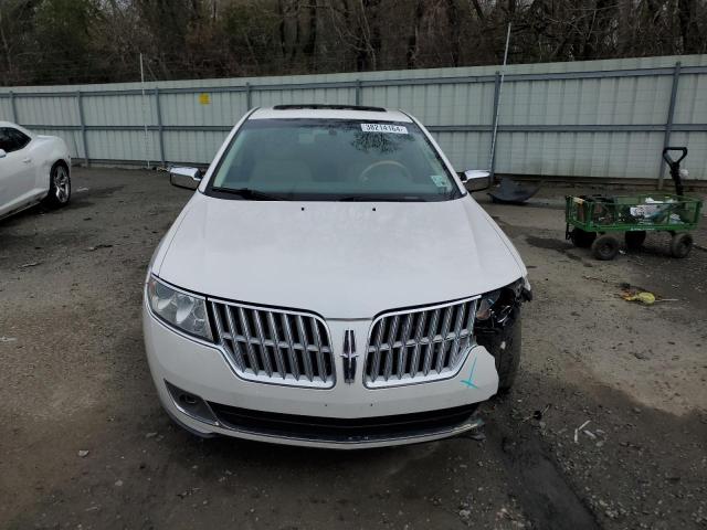 3LNHL2GC0CR822691 - 2012 LINCOLN MKZ WHITE photo 5