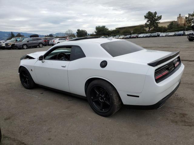 2C3CDZFJ9GH289122 - 2016 DODGE CHALLENGER R/T SCAT PACK WHITE photo 2