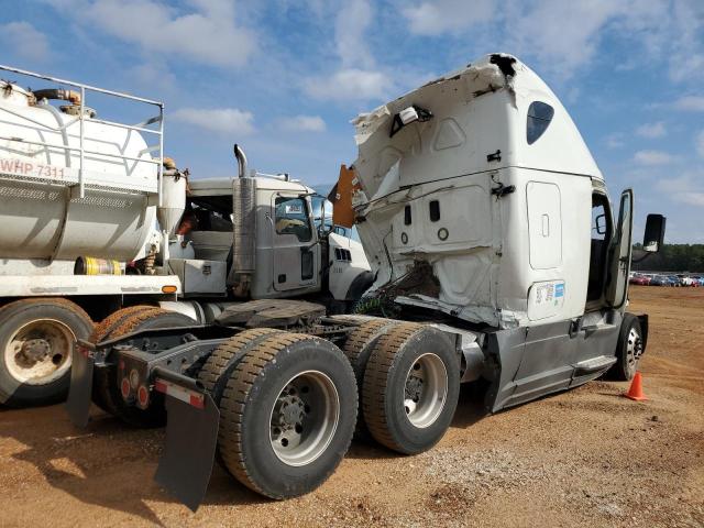 3AKJGLDRXHSHF1347 - 2017 FREIGHTLINER CASCADIA 1 WHITE photo 4