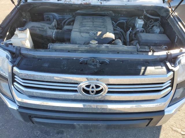 5TFUW5F15HX654010 - 2017 TOYOTA TUNDRA DOUBLE CAB SR/SR5 GRAY photo 11