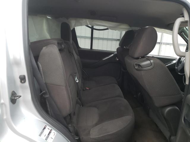 5N1AR1NN9CC626083 - 2012 NISSAN PATHFINDER S SILVER photo 11