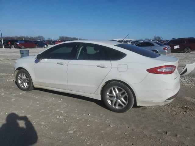 1FA6P0H75F5107750 - 2015 FORD FUSION SE WHITE photo 2