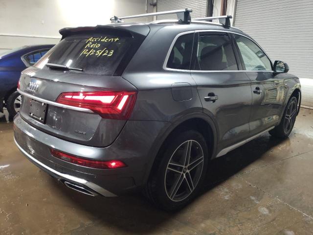 WA1F2BFYXM2033878 - 2021 AUDI Q5 PRESTIGE GRAY photo 3