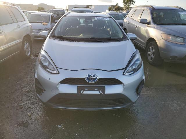 JTDKDTB36J1602824 - 2018 TOYOTA PRIUS C SILVER photo 5