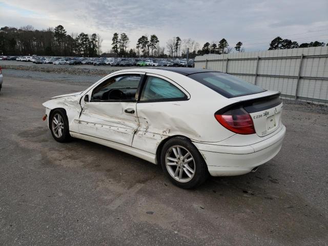 WDBRN47J72A262298 - 2002 MERCEDES-BENZ C 230K SPORT COUPE WHITE photo 2