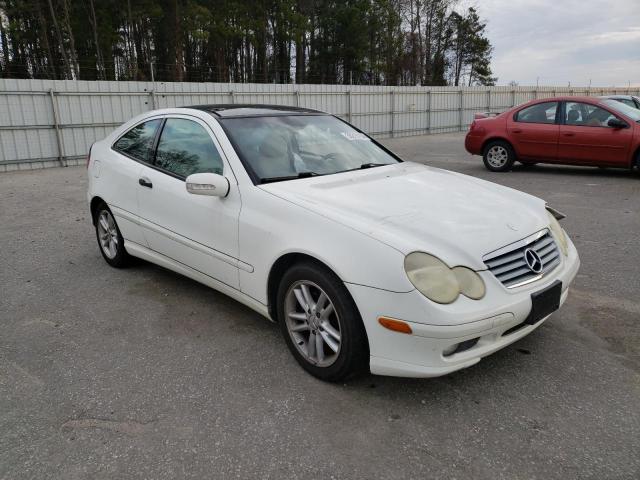 WDBRN47J72A262298 - 2002 MERCEDES-BENZ C 230K SPORT COUPE WHITE photo 4