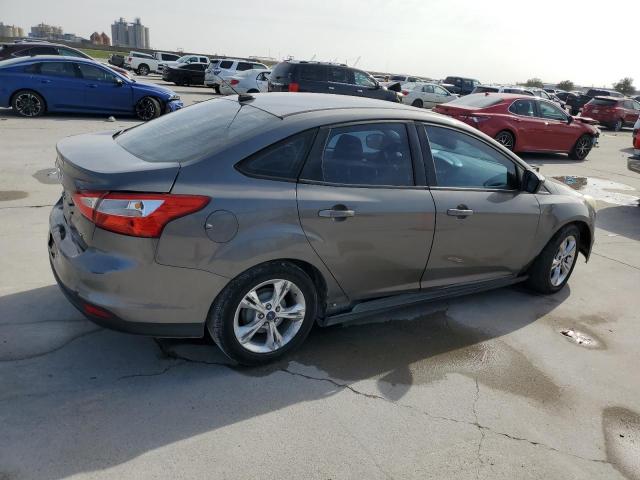 1FAHP3F22CL308398 - 2012 FORD FOCUS SE CHARCOAL photo 3