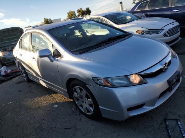 19XFA16549E039890 - 2009 HONDA CIVIC LX SILVER photo 4