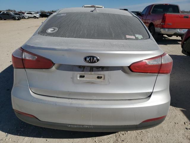 KNAFX4A6XF5315459 - 2015 KIA FORTE LX SILVER photo 6