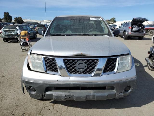 1N6BD06T75C434806 - 2005 NISSAN FRONTIER KING CAB XE SILVER photo 5