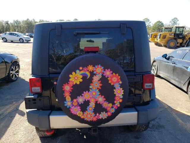 1J4GA59129L718689 - 2009 JEEP WRANGLER U SAHARA BLACK photo 6