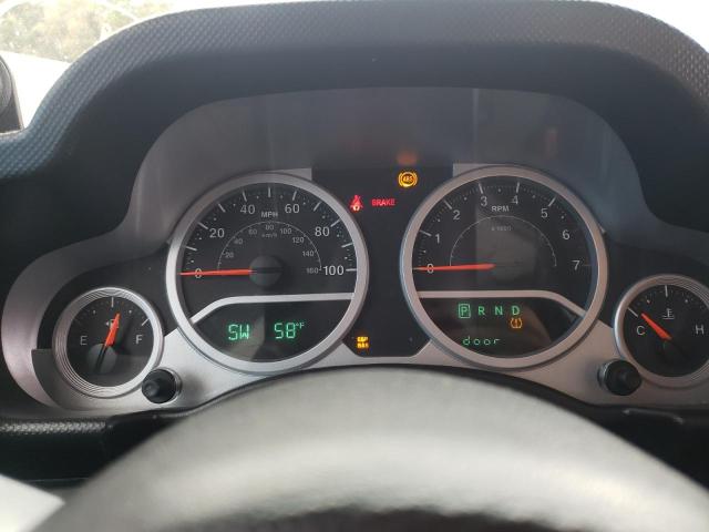 1J4GA59129L718689 - 2009 JEEP WRANGLER U SAHARA BLACK photo 9