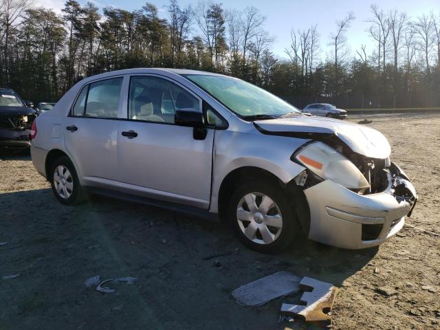 3N1CC11E19L458668 - 2009 NISSAN VERSA S SILVER photo 4