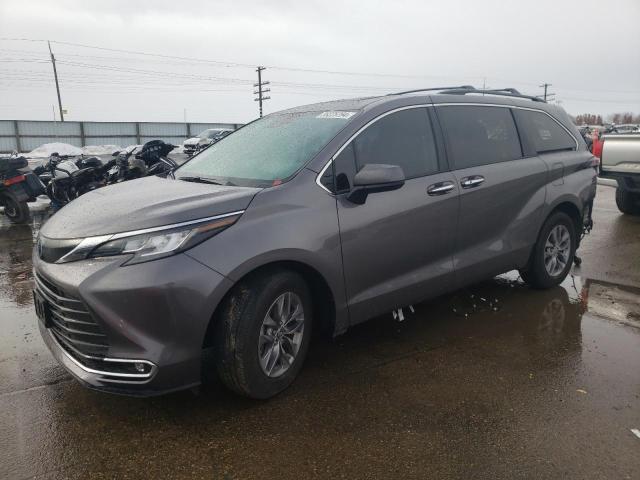 2023 TOYOTA SIENNA XLE, 