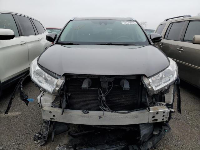 5TDKZRFH0HS217850 - 2017 TOYOTA HIGHLANDER SE GRAY photo 5