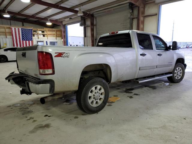 1GT120C82BF153284 - 2011 GMC SIERRA K2500 SLE SILVER photo 3