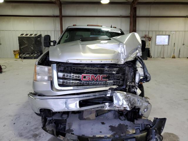 1GT120C82BF153284 - 2011 GMC SIERRA K2500 SLE SILVER photo 5