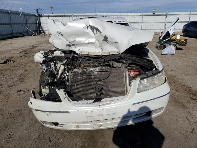 KMHFC46F16A096983 - 2006 HYUNDAI AZERA SE WHITE photo 5