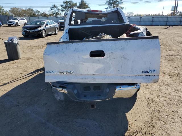 5TBET34146S522744 - 2006 TOYOTA TUNDRA DOUBLE CAB SR5 WHITE photo 6