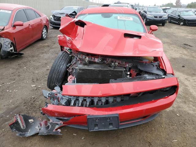 2C3CDZAG2JH118571 - 2018 DODGE CHALLENGER SXT RED photo 5