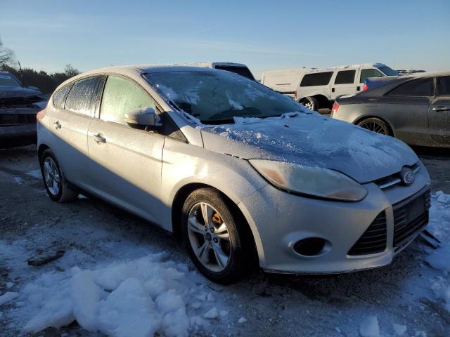 1FADP3K26DL375270 - 2013 FORD FOCUS SE SILVER photo 4