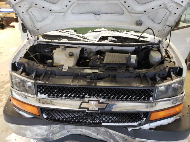 1GAHG39U641170233 - 2004 CHEVROLET EXPRESS G3 WHITE photo 11