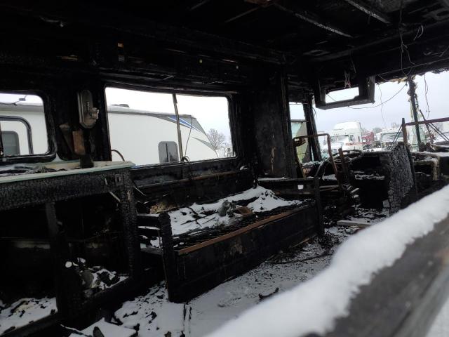 1RF120410X2005904 - 1999 ROADMASTER RAIL DYANASTER TWO TONE photo 5