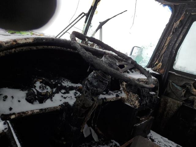 1RF120410X2005904 - 1999 ROADMASTER RAIL DYANASTER TWO TONE photo 8