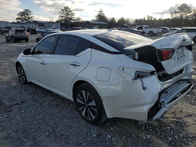 1N4BL4DV4NN332665 - 2022 NISSAN ALTIMA SV WHITE photo 2