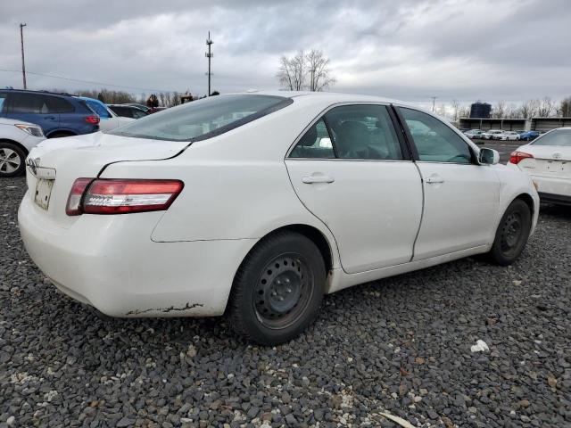 4T1BF3EK4AU565635 - 2010 TOYOTA CAMRY BASE WHITE photo 3