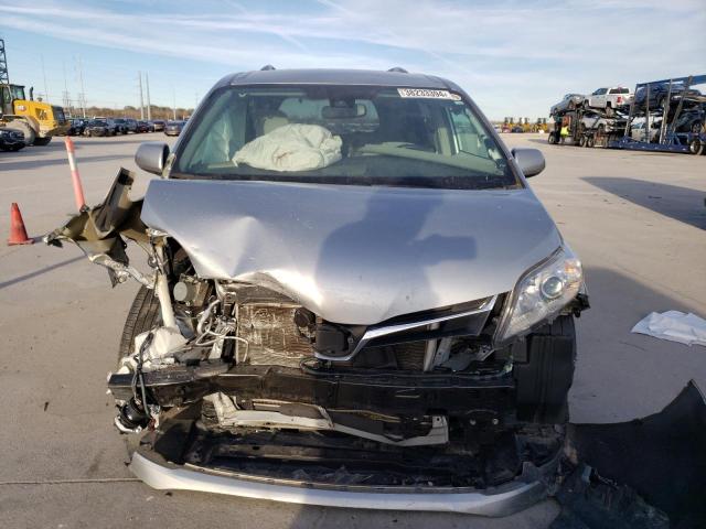 5TDKZ3DC0LS074248 - 2020 TOYOTA SIENNA LE SILVER photo 5