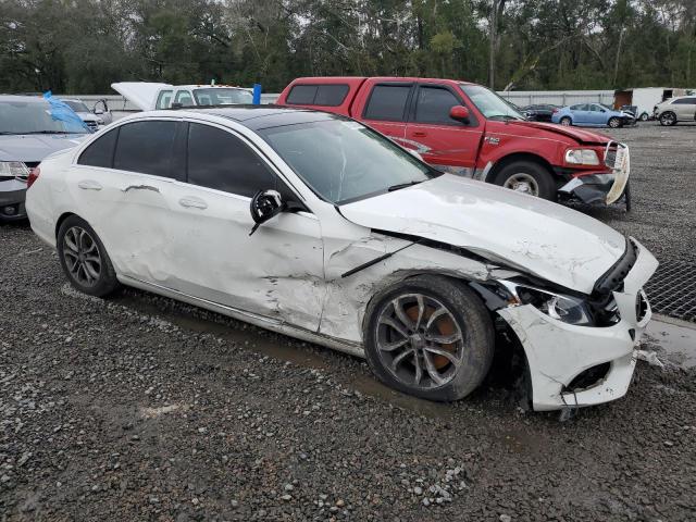 55SWF4JB0GU106569 - 2016 MERCEDES-BENZ C 300 WHITE photo 4