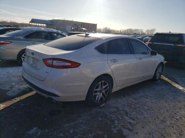 3FA6P0H78FR279395 - 2015 FORD FUSION SE WHITE photo 3