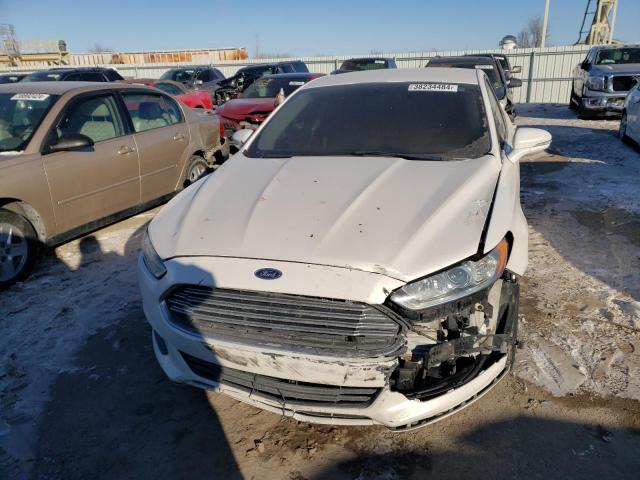 3FA6P0H78FR279395 - 2015 FORD FUSION SE WHITE photo 5