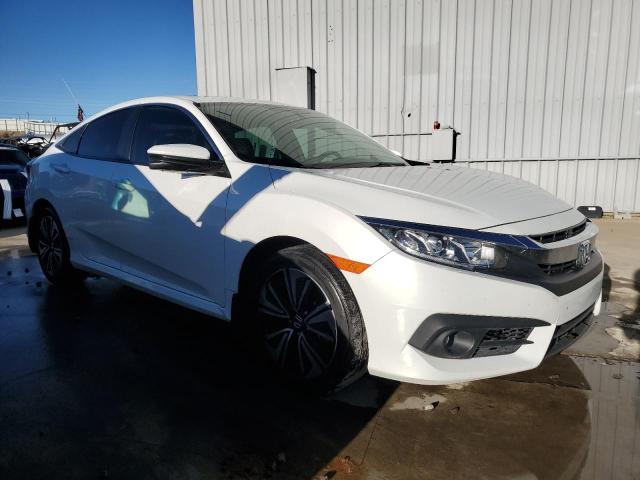 19XFC1F36HE025660 - 2017 HONDA CIVIC EX WHITE photo 4