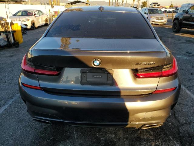 3MW5U7J05L8B28694 - 2020 BMW M340I GRAY photo 6