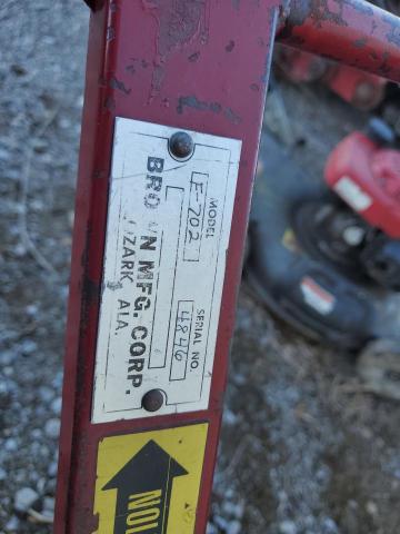 4846 - 2002 BROW LAWN EDGER RED photo 10