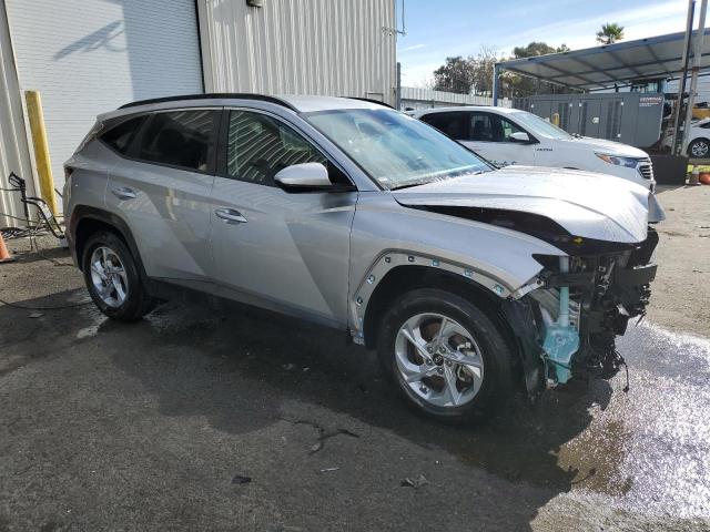 5NMJB3DEXRH305606 - 2024 HYUNDAI TUCSON SEL SILVER photo 4