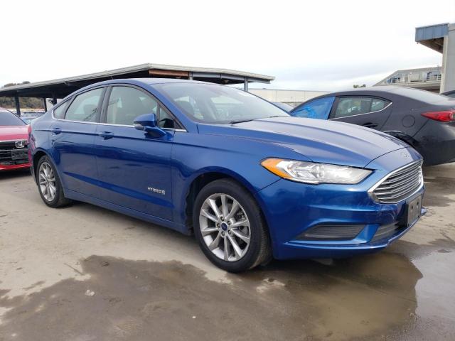 3FA6P0LUXHR131264 - 2017 FORD FUSION SE HYBRID BLUE photo 4