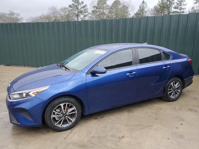 3KPF24AD0PE592028 - 2023 KIA FORTE LX BLUE photo 1