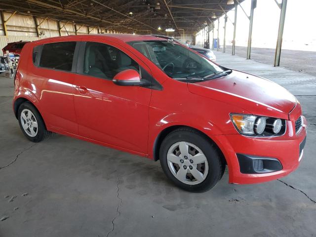 1G1JA6SH2G4181847 - 2016 CHEVROLET SONIC LS RED photo 4