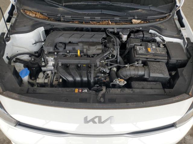 3KPA24AD9NE443933 - 2022 KIA RIO LX WHITE photo 11