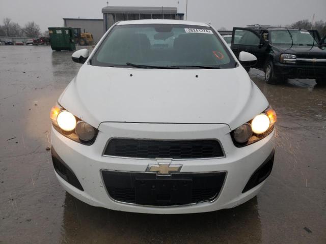 1G1JC5SG5D4186211 - 2013 CHEVROLET SONIC LT WHITE photo 5