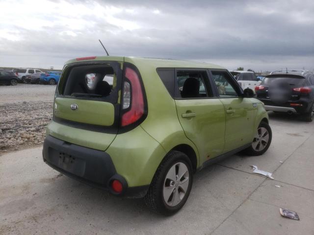 KNDJN2A27F7786607 - 2015 KIA SOUL GREEN photo 3