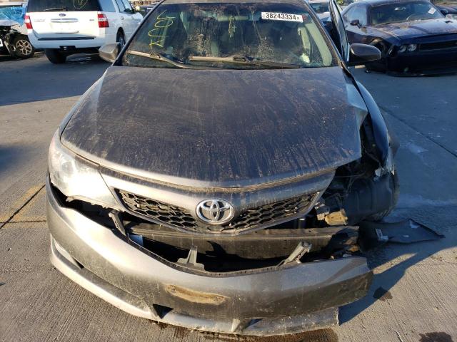 4T1BF1FK5DU214773 - 2013 TOYOTA CAMRY L GRAY photo 5