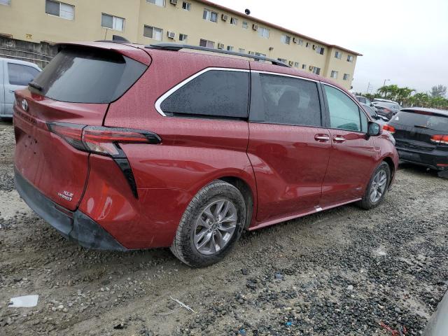 5TDJRKEC3MS011909 - 2021 TOYOTA SIENNA XLE RED photo 3